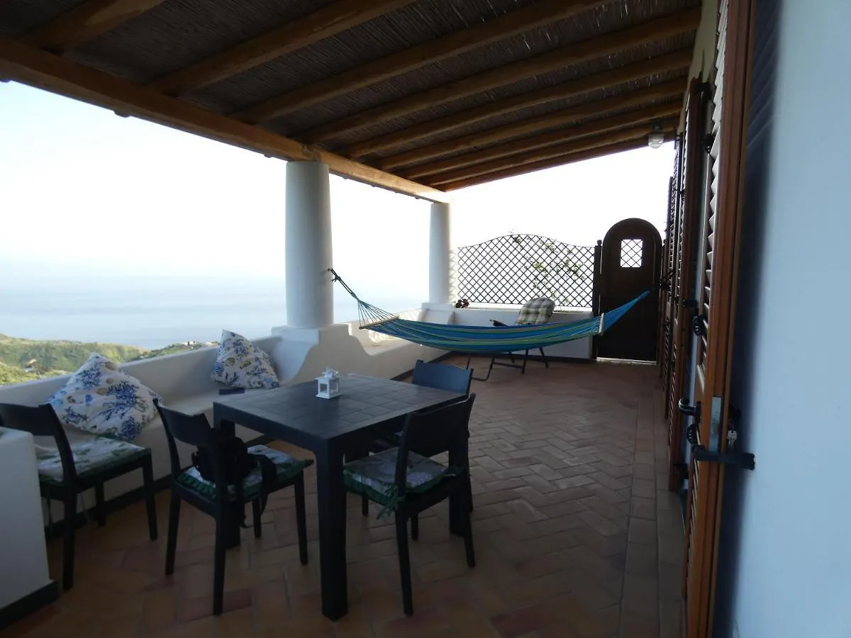villetta la ginestra Città di Lipari 0*,